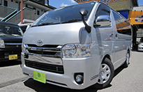 トヨタハイエースバン<br>ロングDX GLパッケージ 5型 アドブルーディーゼル 5ドア 6人乗り リアクーラー LEDヘッドライト フォグランプ フルセグ Bluetooth接続ナビ バックカメラ ETC ガラスフィルム スライド小窓 ドラレコ<br>5型ハイエース リアクーラー付きで皆さま快適です☆ 5ドア 6人乗り LEDヘッドライトフォグ キーレス バックカメラETC